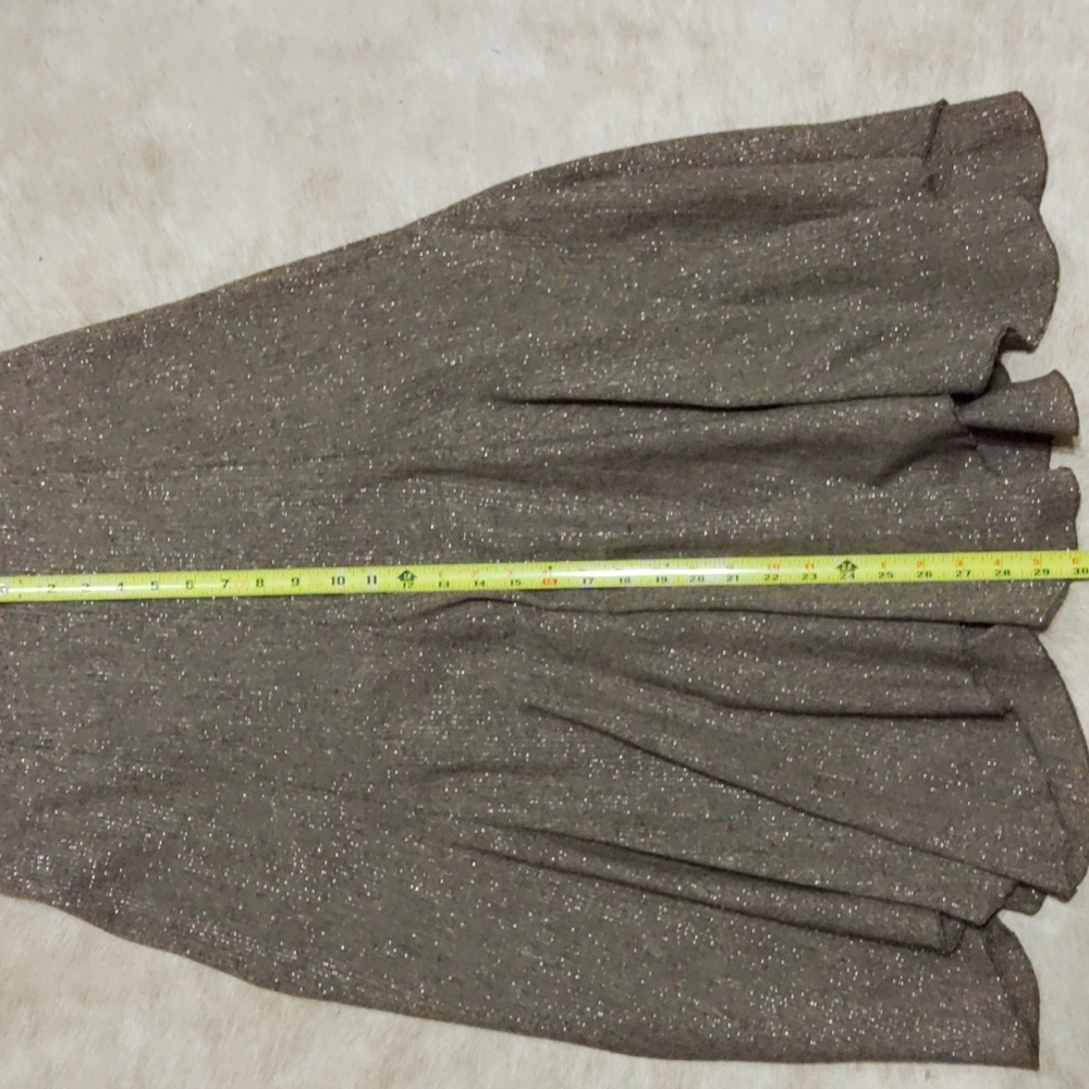 Skirt - Picture 3 of 4